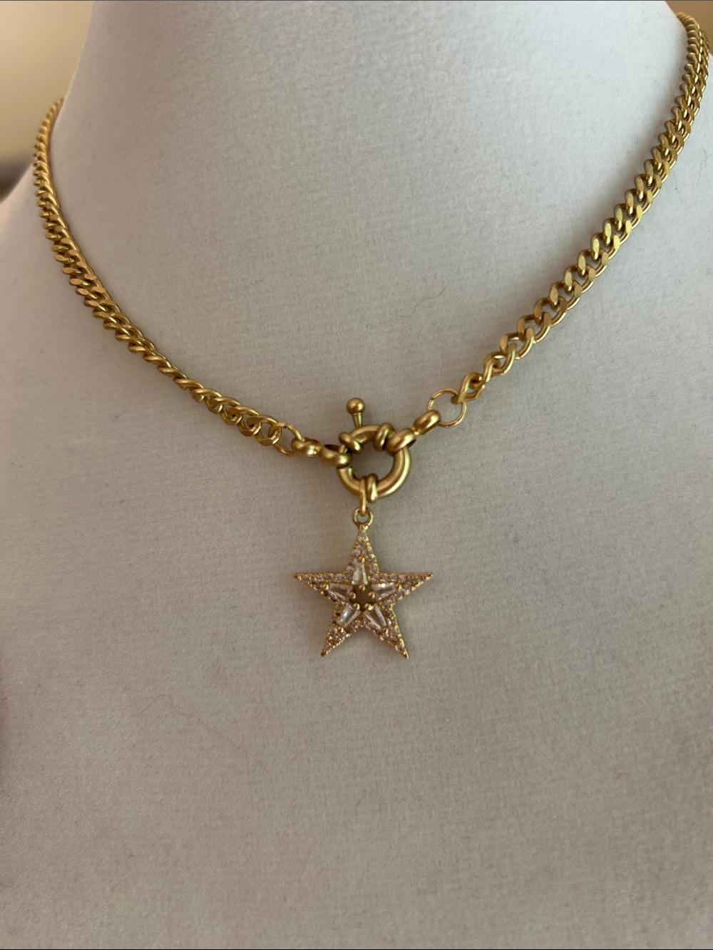Jane Marie Gold Star Pendant Chain Necklace - Women Jewelry - Picture 2 of 5